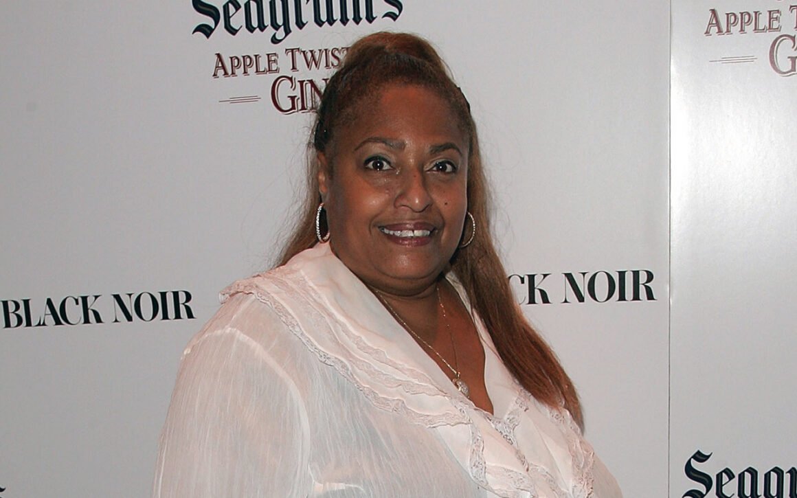 Flo Anthony, Pioneering Page Six Entertainment Journalist, Dies at 74