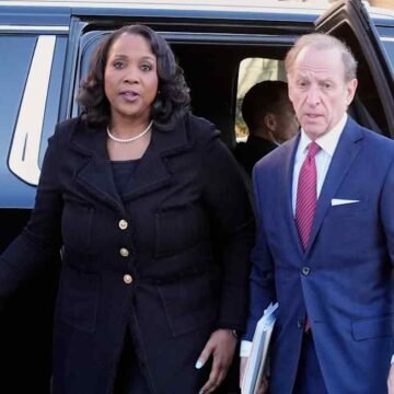 Trump revives threat to sack Fed governor Lisa Cook