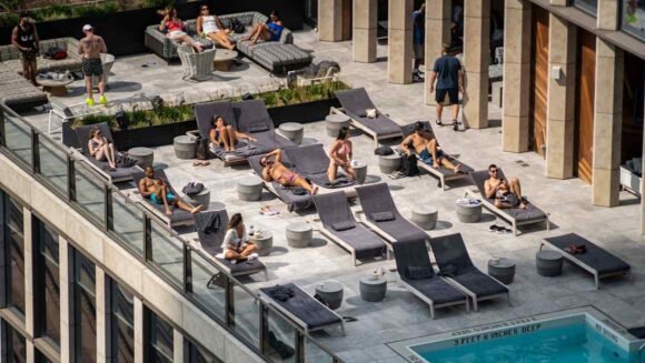Luxury gym Equinox in refinancing talks to shred debt and bulk up cash
