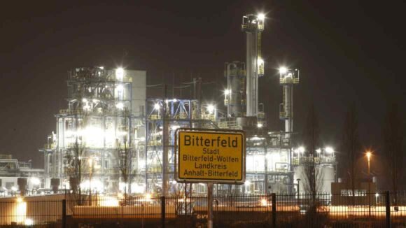 China launches anti-dumping probe into European chemical exports